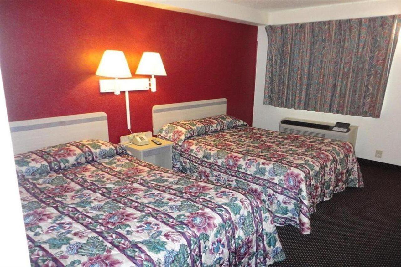 Americas Best Value Inn Battle Creek Exterior photo